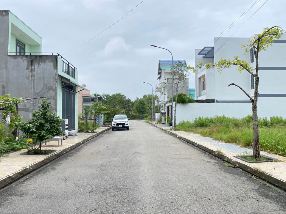 Bán đất Hoà Long gần Võ Văn Kiệt diện tích 100m2 giá 2 tỷ 190 triệu