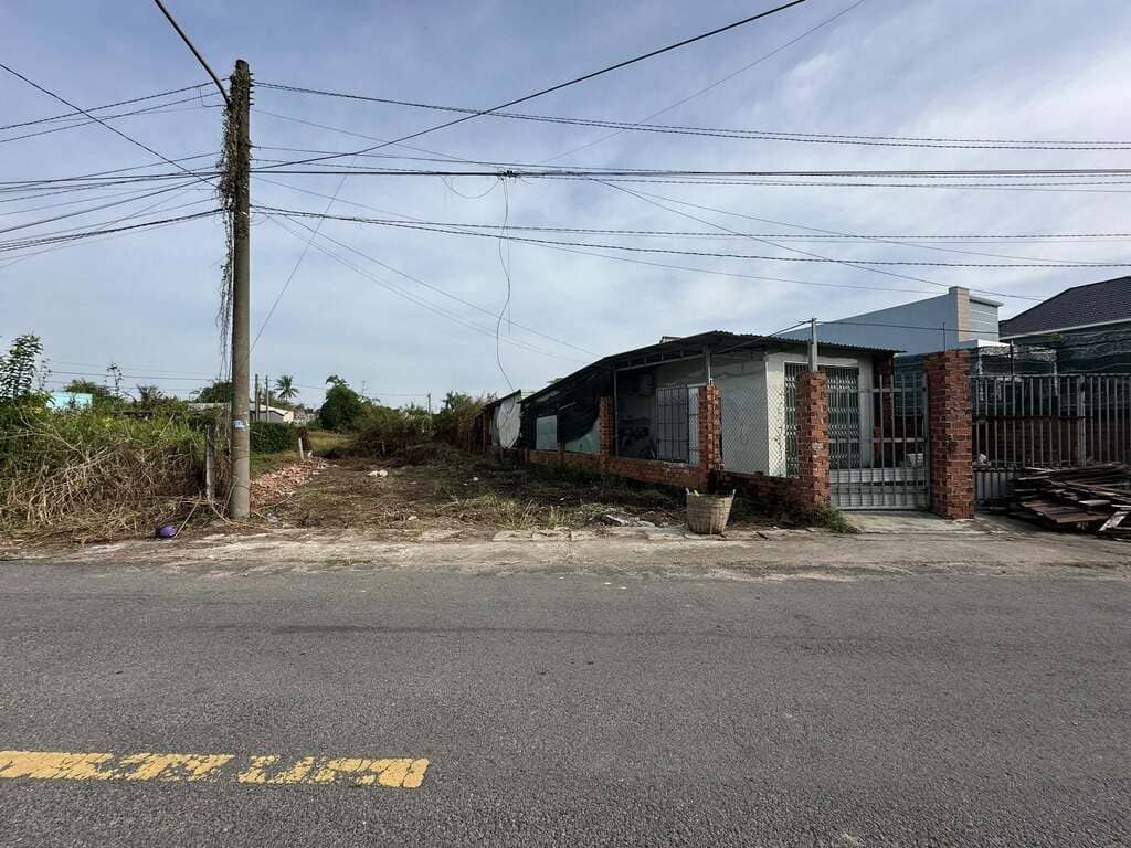 Bán đất mặt tiền Phan Đăng Lưu Long Điền giá 2 tỷ 2