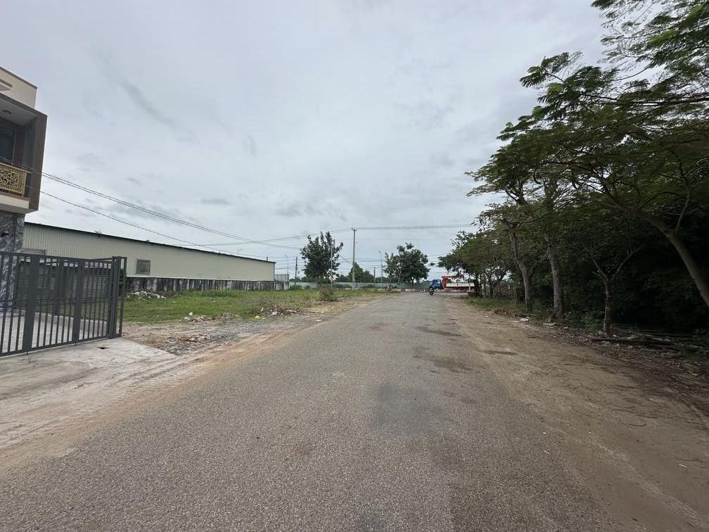 Bán đất mặt tiền tỉnh lộ 44A  Long Điền giá tốt