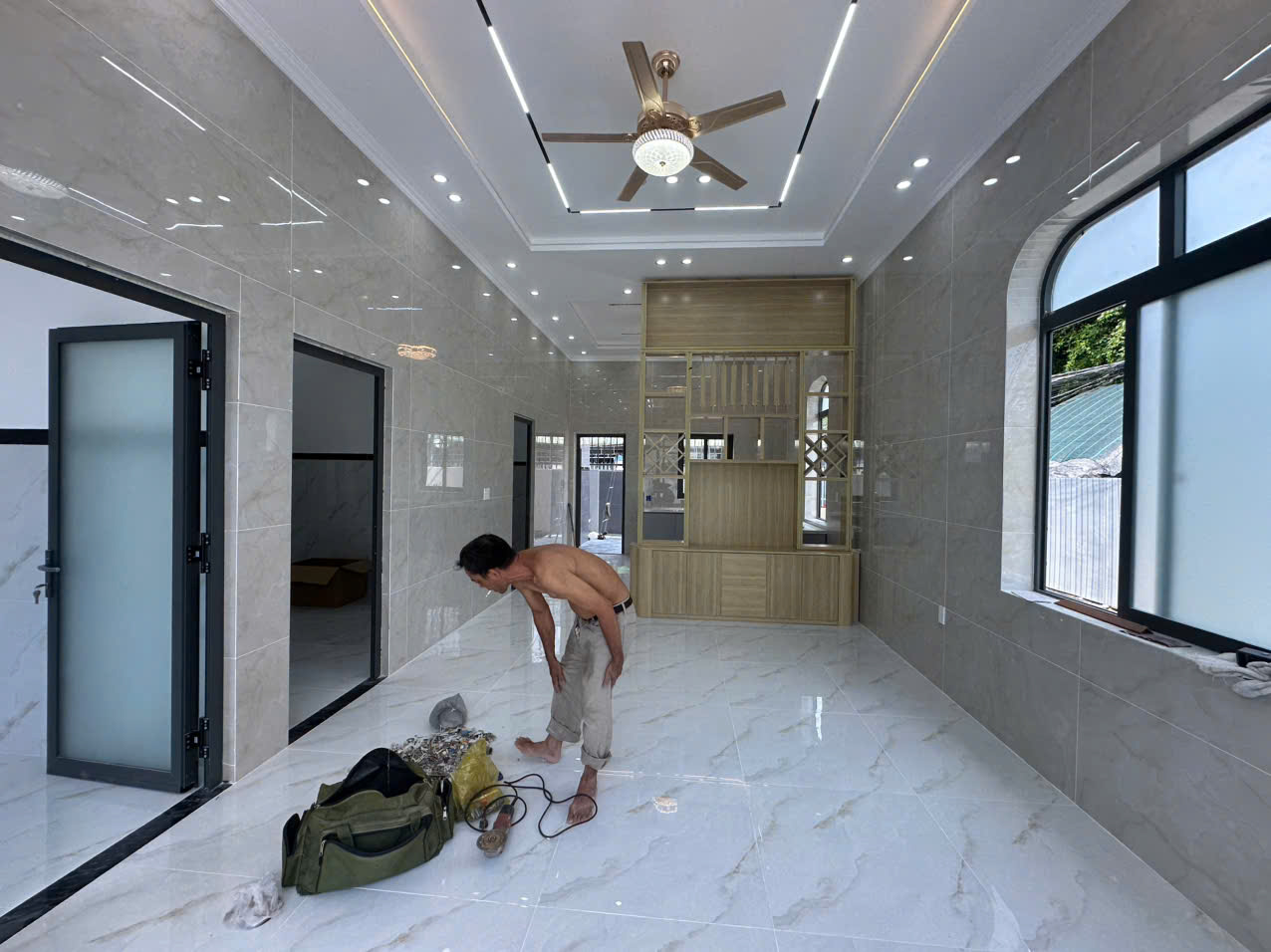 Bán nhà góc 2 mặt tiền Long Điền 140m2 giá 2 tỷ 250 triệu
