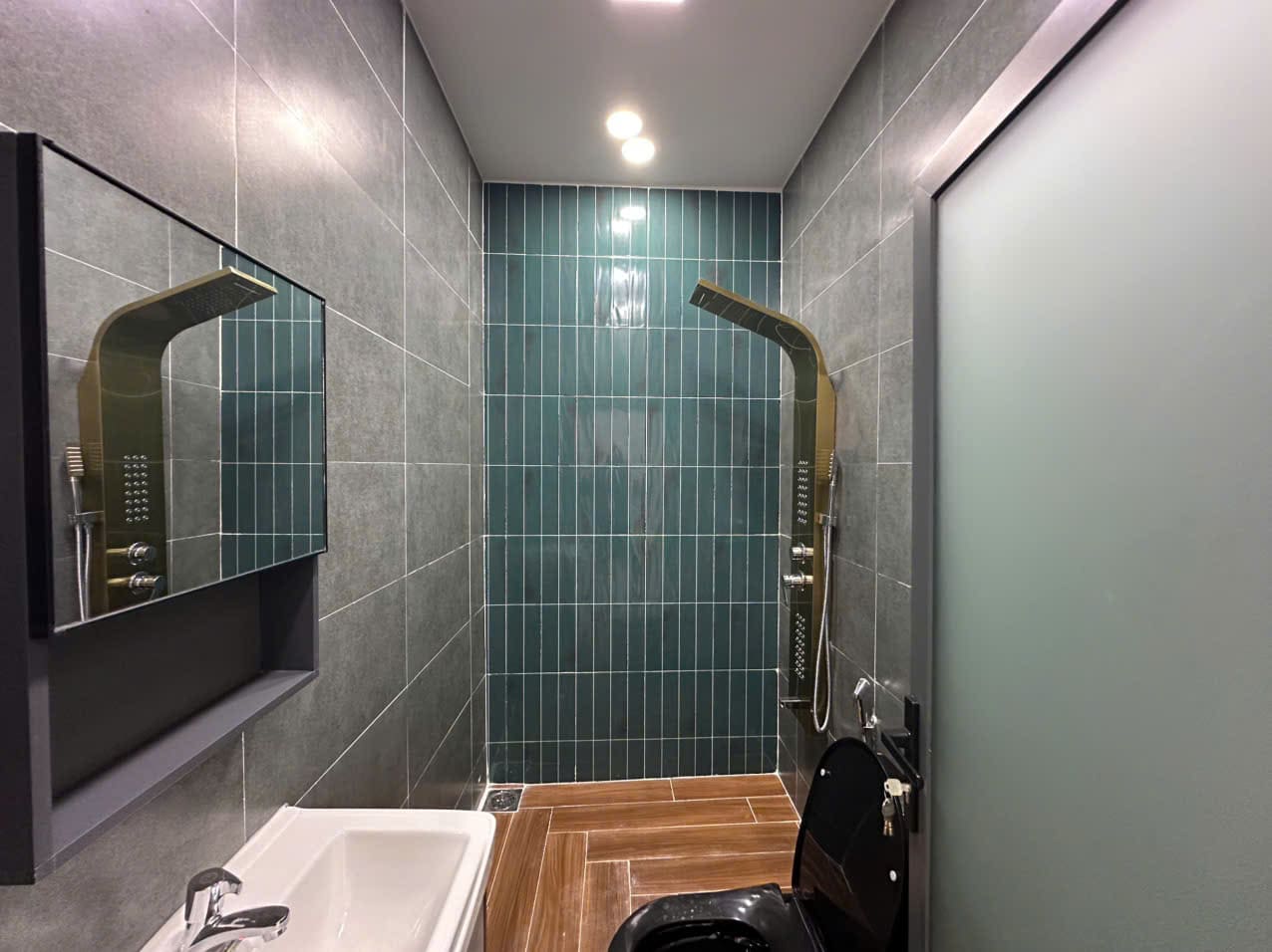 Bán nhà Long Điền đường Cao Văn Ngọc 2 phòng ngủ giá 2 tỷ 250 triệu