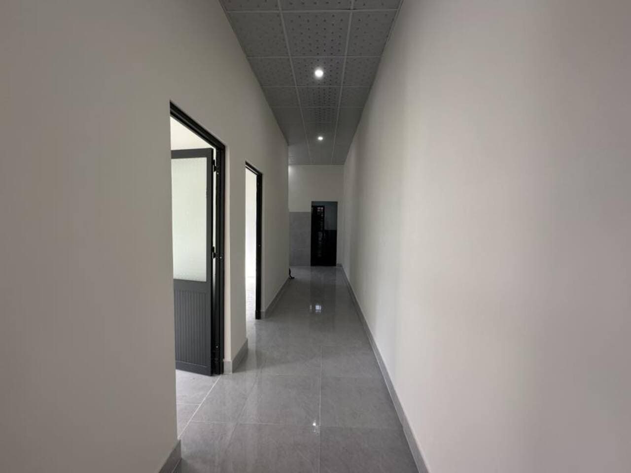 Bán nhà Long Điền gần trung tâm Bà Rịa giá 2,3 tỷ đường 9m