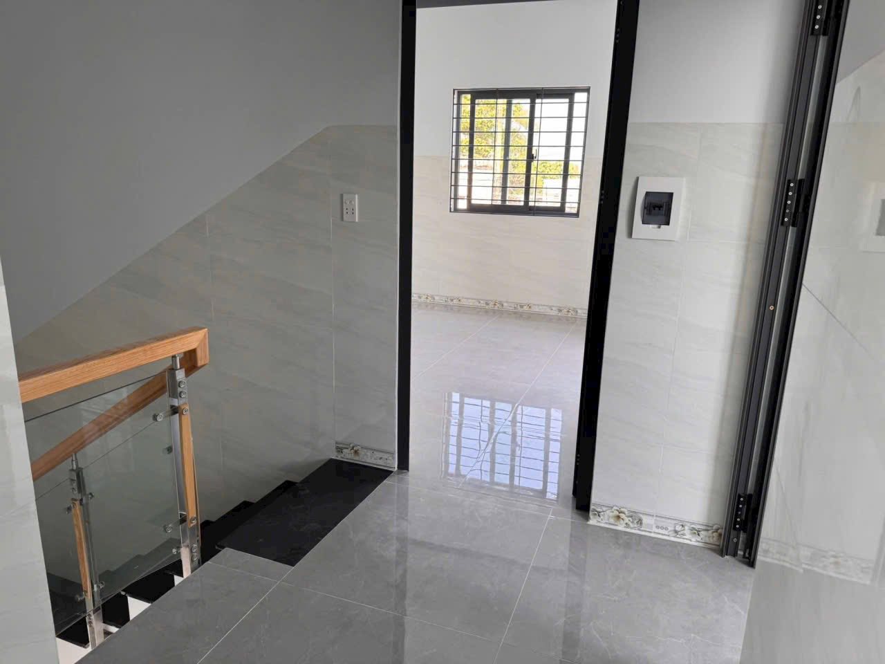 Bán nhà Long Điền mặt tiền Nguyễn Thị Hoa 90m2 giá 2 tỷ 850