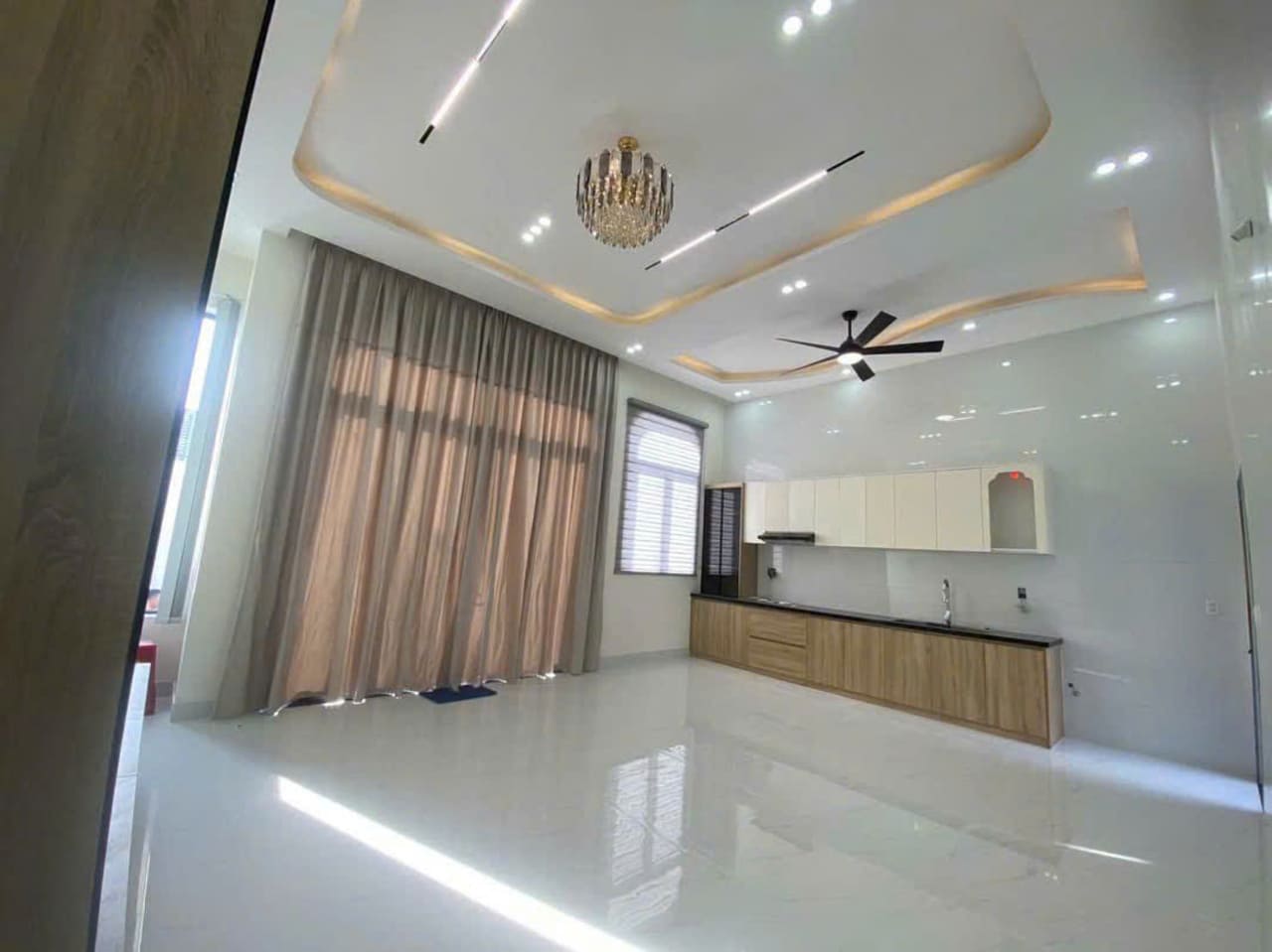 Bán nhà Long Điền mới xây 3 phòng ngủ sân ô tô giá 2 tỷ 290 triệu