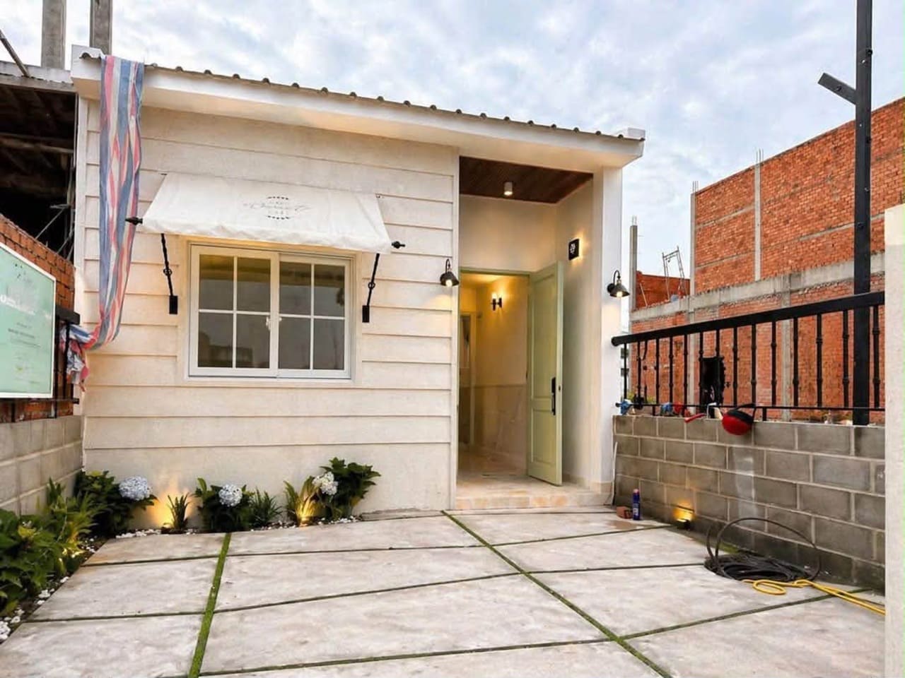Bán nhà Long Điền trung tâm thị trấn giá 2.48 tỷ nhà mới 2 phòng ngủ