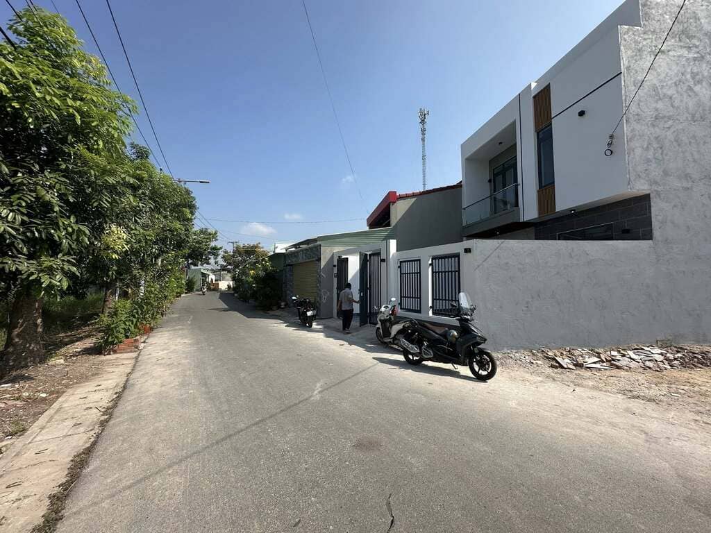 Bán nhà mặt tiền Mạc Đĩnh Chi Long Điền giá 2,7 tỷ gần chợ 500m