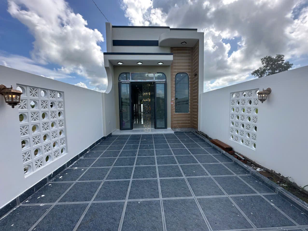 Bán nhà Tam An Long Điền mặt tiền đường nhựa giá 1 tỷ 590 triệu