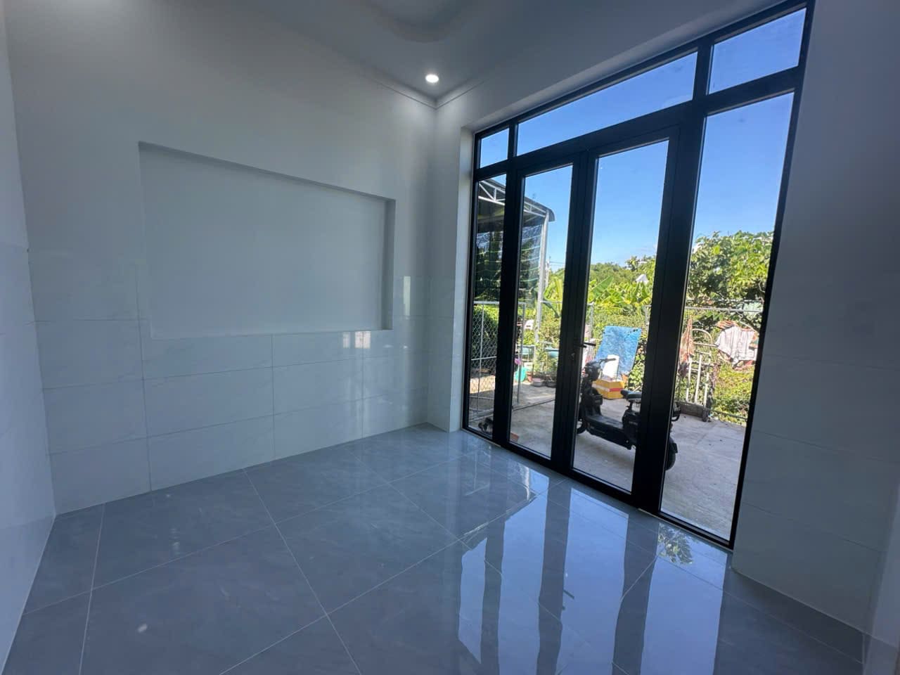 Bán nhà trung tâm Long Điền giá 1 tỷ 650 triệu, ngang 7m
