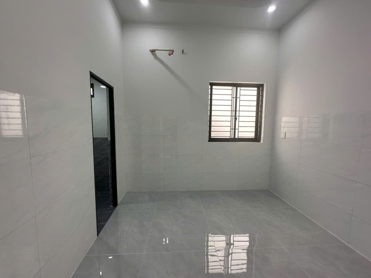 Bán nhà trung tâm Long Điền giá 1 tỷ 650 triệu, ngang 7m