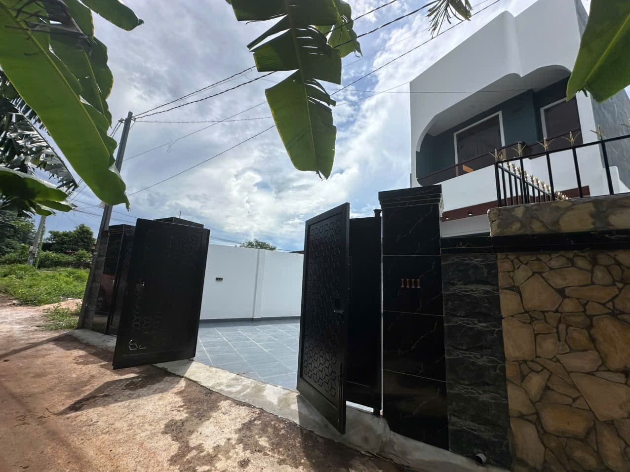 Nhà mới Long Phước 2 tỷ 550 triệu, 4 phòng ngủ