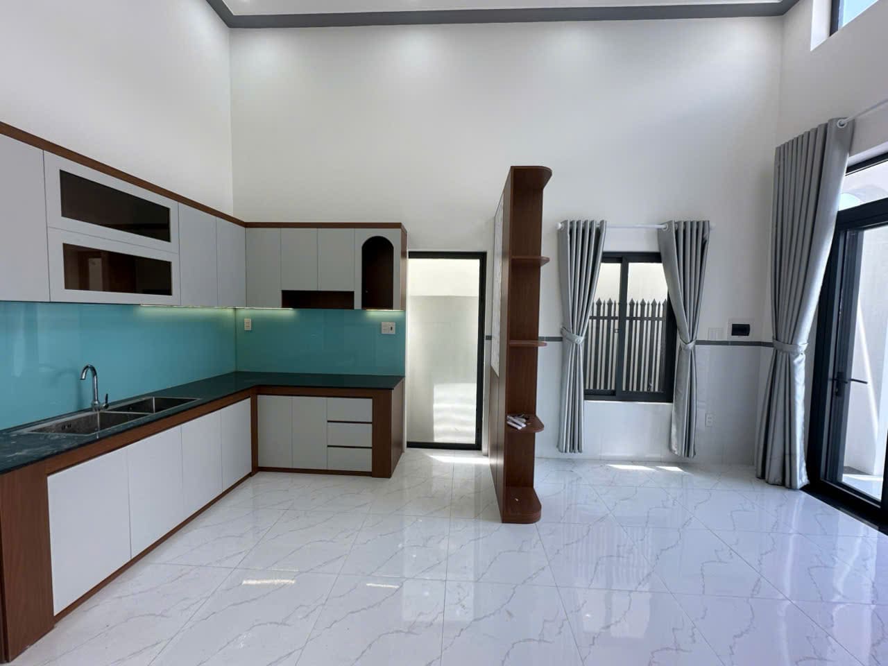 Nhà Mái Thái Trung Tâm Đất Đỏ Giảm 200 Triệu Chỉ Còn 1,65 Tỷ