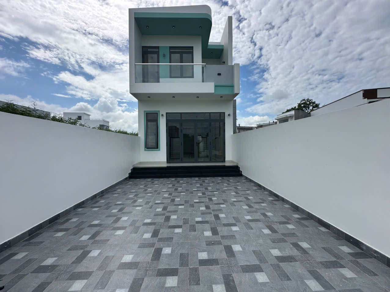 Bán nhà mặt tiền Phan Đăng Lưu Long Điền giá 3,15 tỷ