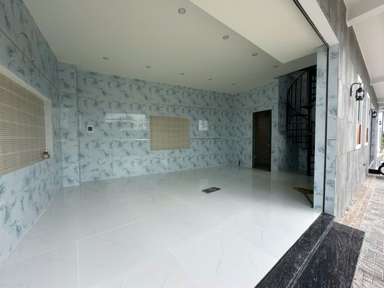 Nhà mặt tiền trung tâm Long Điền giá 3,9 tỷ