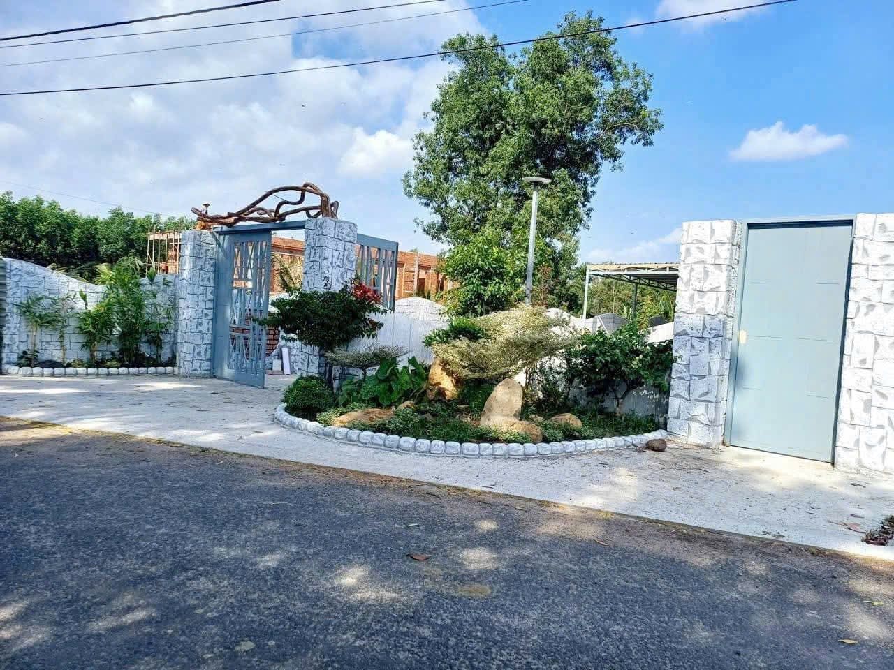 Bán nhà vườn Phước Hải 707m² có hồ bơi giá 3.6 tỷ – thổ cư 100m² sổ riêng