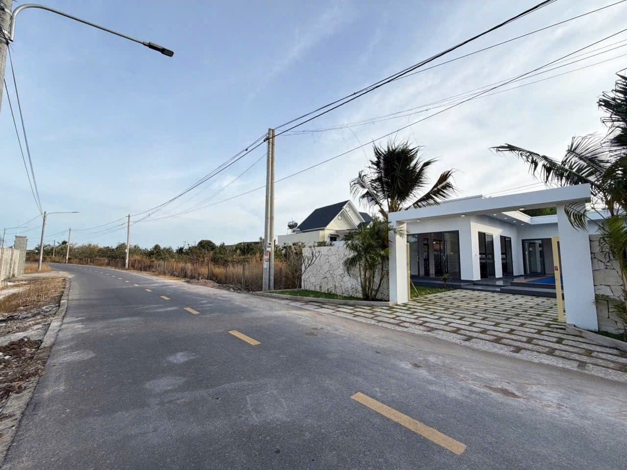 Nhà vườn Phước Hải có hồ bơi sân vườn đẹp 244m2 giá 3 tỷ 200