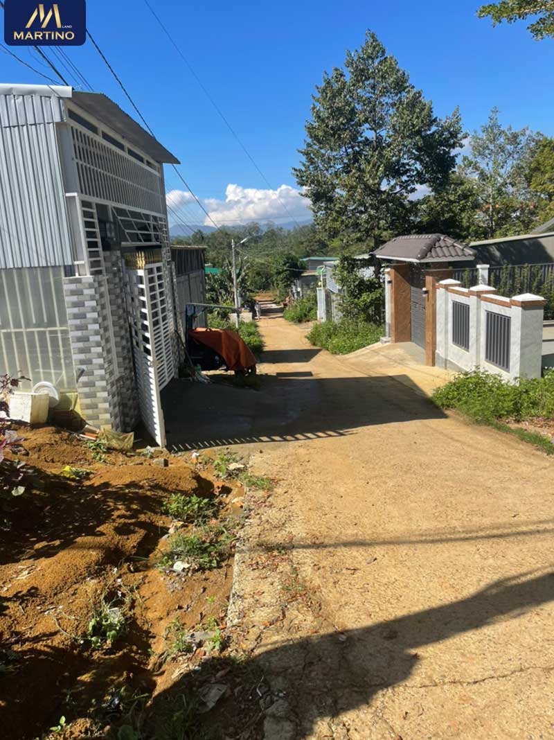 Bán đất nền 3 mặt tiền trung tâm Bảo Lộc Bán đất nền 3 mặt tiền trung tâm Bảo Lộc