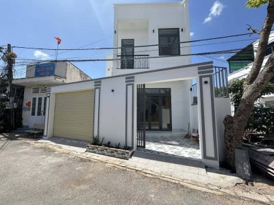 Bán nhà mặt tiền Châu Văn Biếc Long Điền 105m2 giá 2 tỷ 850