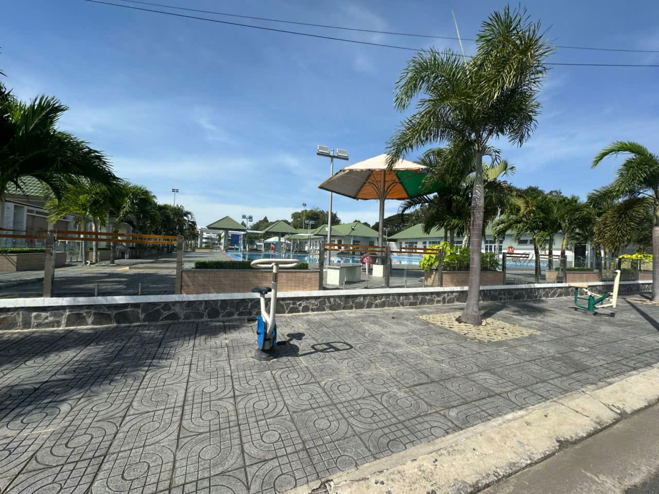 Hồ Bơi công Viên Bàu Thành