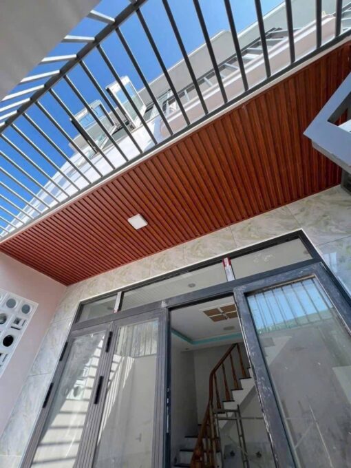 Cần bán 6 căn nhà mới xây