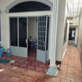 Bán gấp nhà cấp 4 hẻm đối diện trường học C1 Phước Thắng