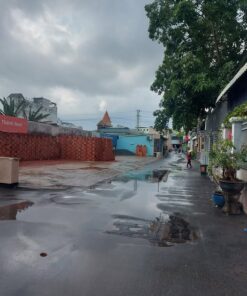 Bán nhà 1 trệt 1 lầu hẻm 1013 đường 30/4,