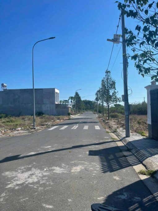 Bán lô đất ngay vòng xoay 2 con rồng Long Đất BRVT