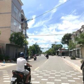 Bán lô góc 3 mặt tiền đường nhựa số 16