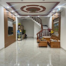 Bán nhà mặt tiền đường 30/4
