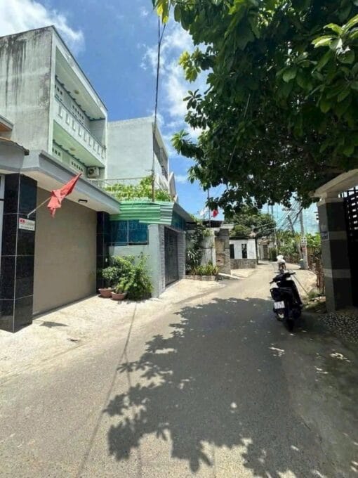 Bán đất mặt tiền hẻm 935 Bình Giã